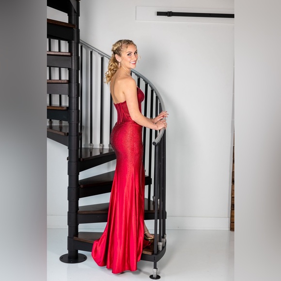 Size 4 Red Prom Dress - Picture 2 of 4